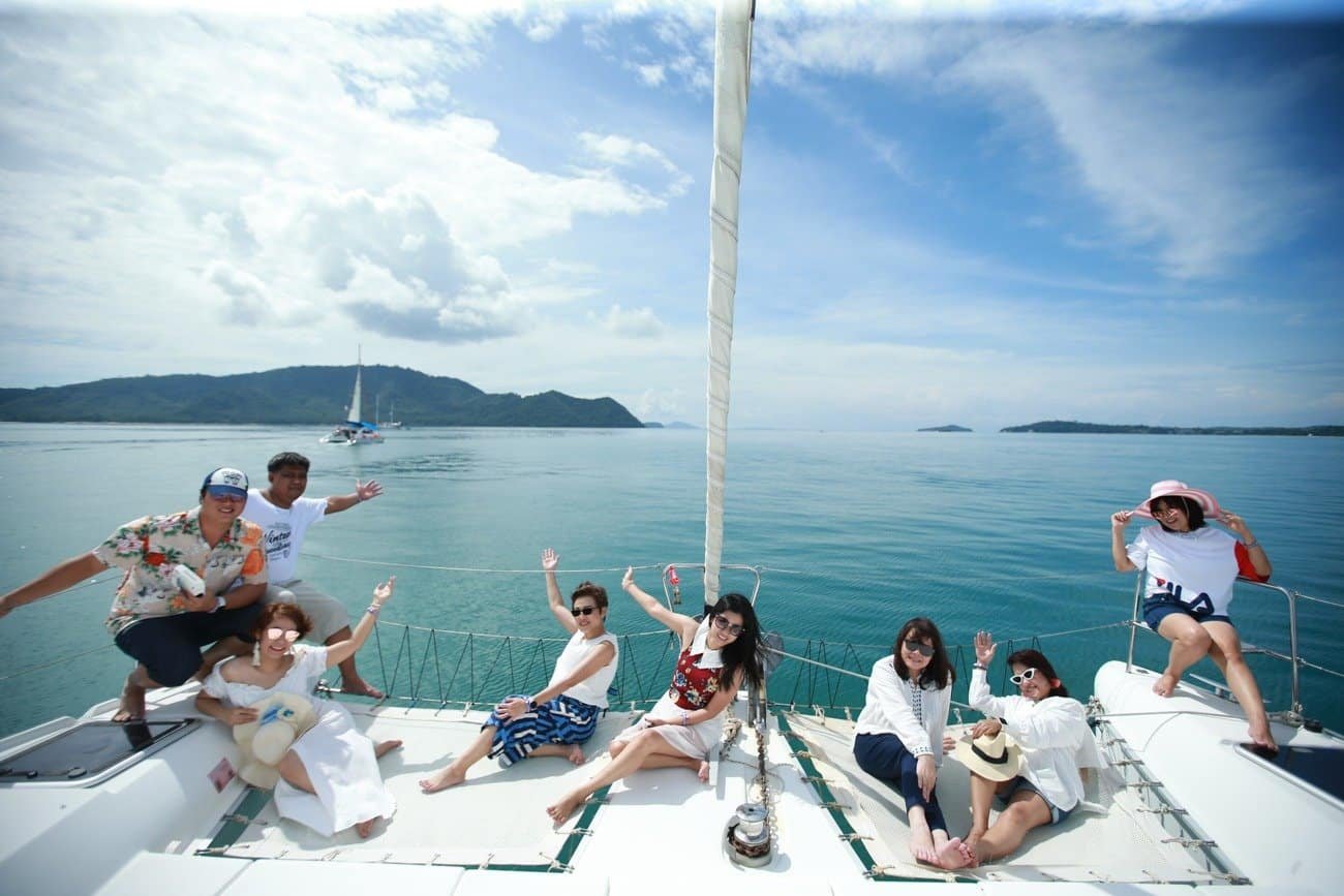 Tour in catamarano Racha e Coral Island