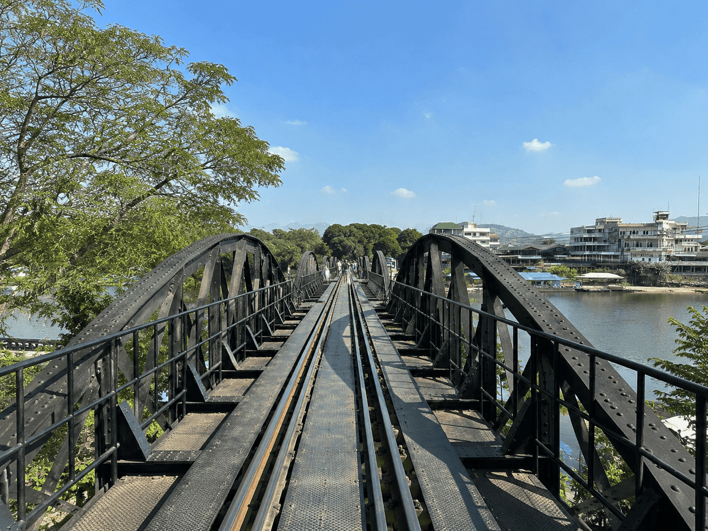 tour a kanchanaburi