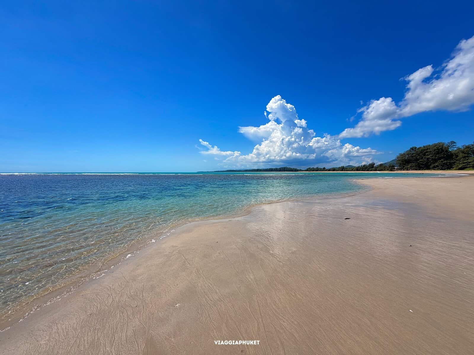 Costa del Parco Sirinat a Phuket vicino Nai Yang